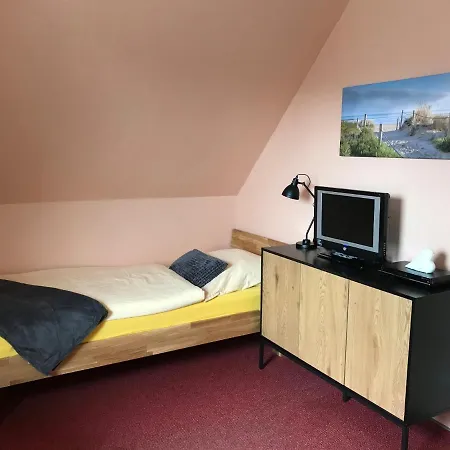 Einzelzimmer Im Haus Leuchtturm Mit Dusche Und Wc Ohne Taglichen Service & Fruhstuck * Neuharlingersiel