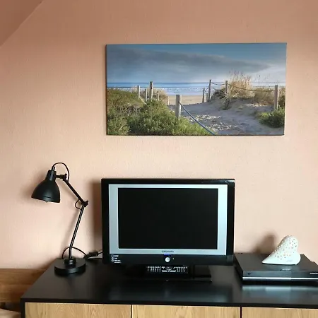 Einzelzimmer Im Haus Leuchtturm Mit Dusche Und Wc Ohne Taglichen Service & Fruhstuck