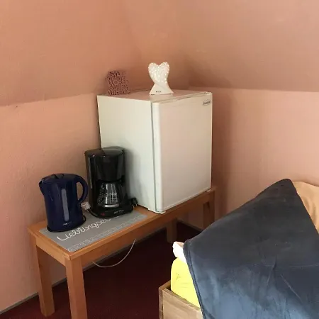 Einzelzimmer Im Haus Leuchtturm Mit Dusche Und Wc Ohne Taglichen Service & Fruhstuck Hotel *